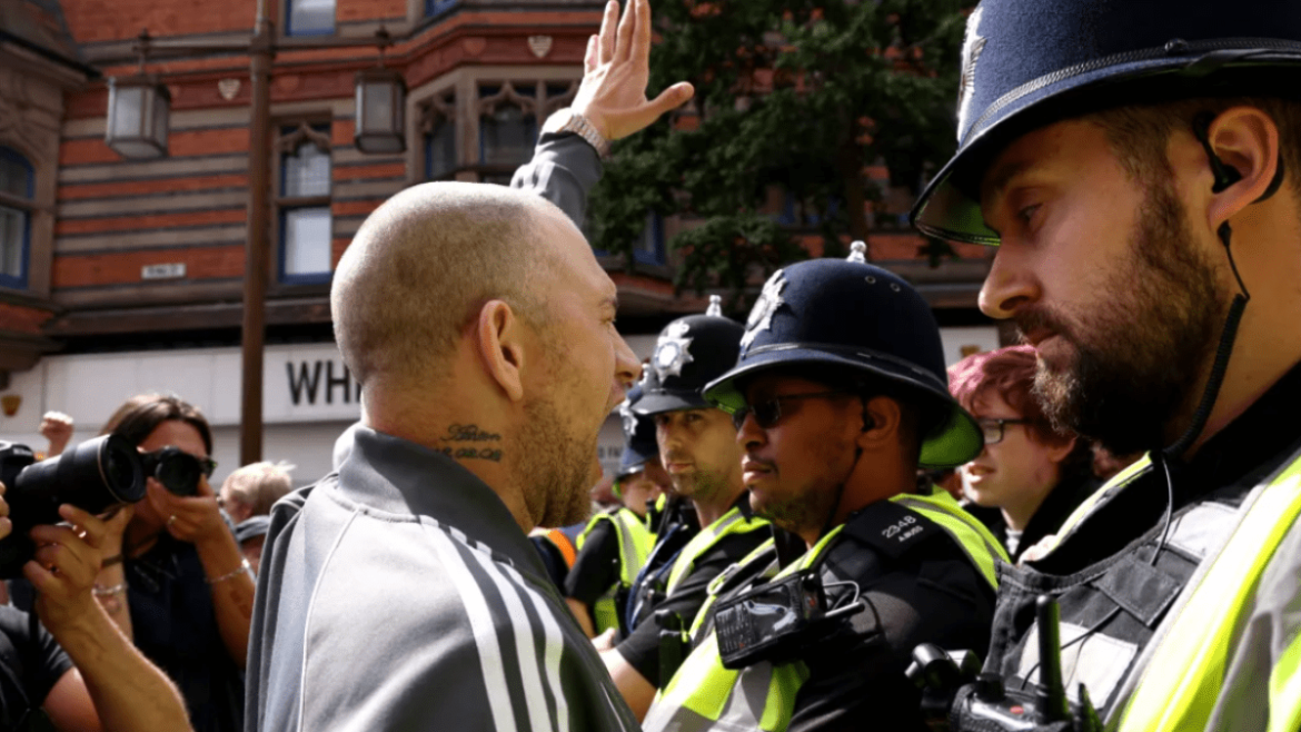 nazi-salute-1722949954.png