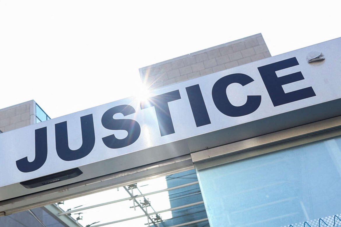 c4eb5b4_2024-09-10t112024z-1941367472-rc2mx9aigwqv-rtrmadp-3-france-justice.JPG
